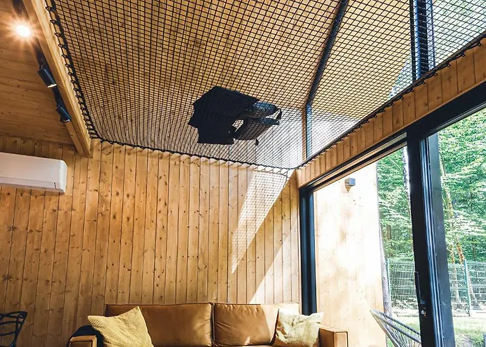 Willa Mazury Twin House *